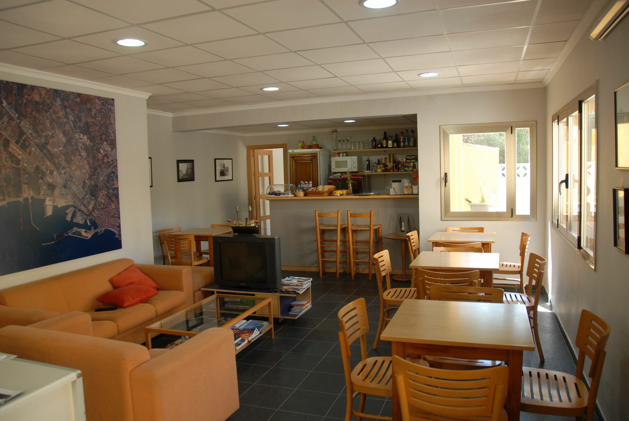 Hostal El Callejon Tarragona Exterior photo