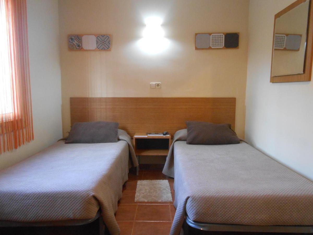 Hostal El Callejon Tarragona Exterior photo