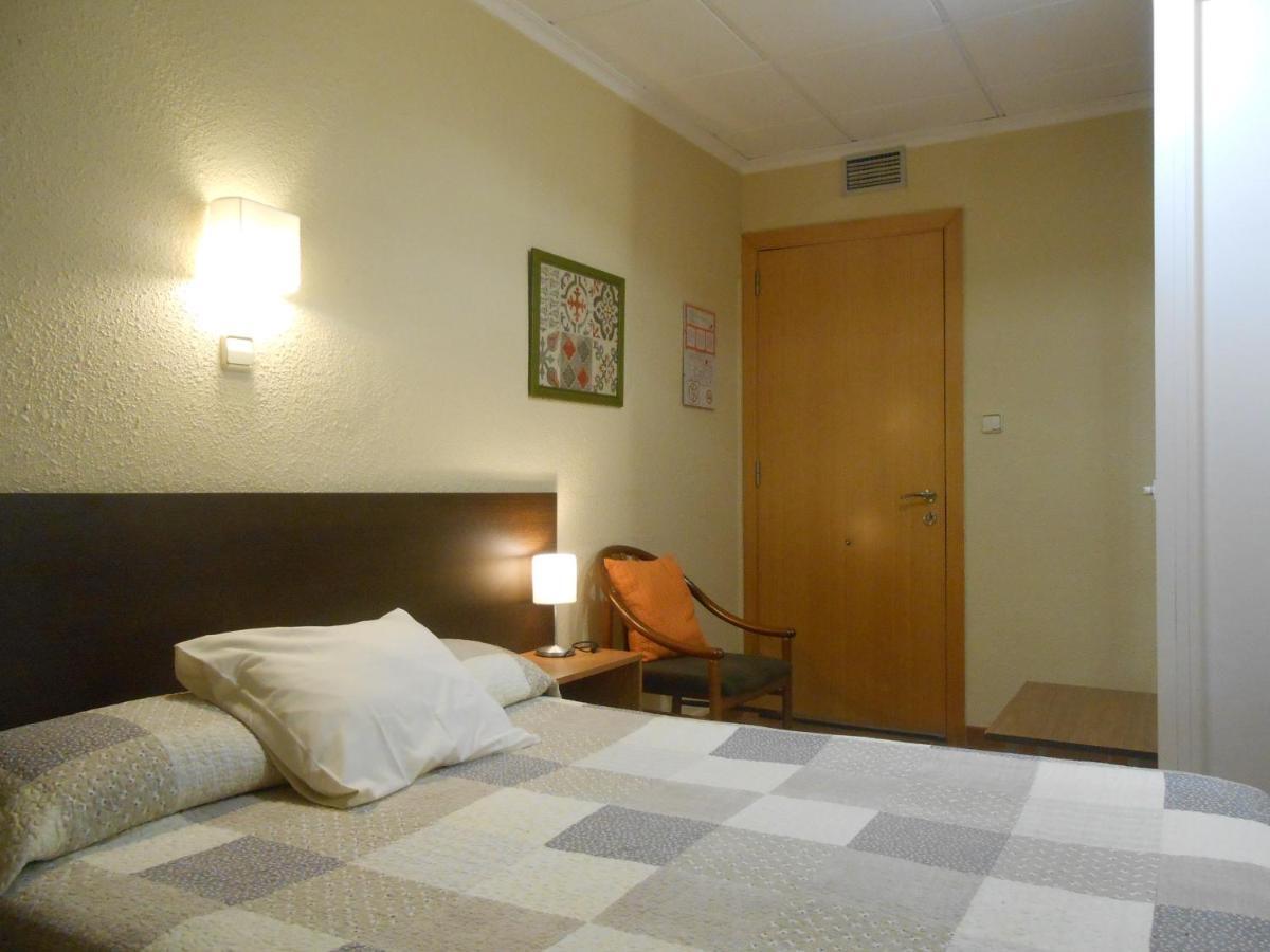 Hostal El Callejon Tarragona Exterior photo